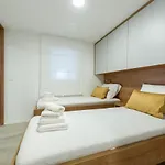 Luxury Mobile 